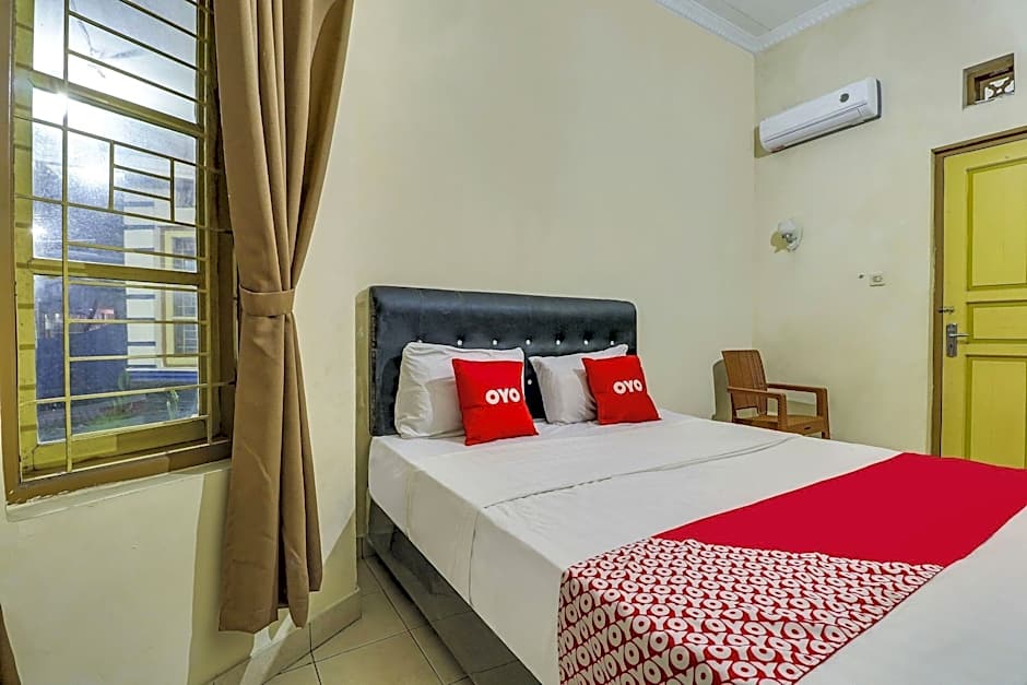 OYO Life 92937 Kost Putri Sarkara Syariah