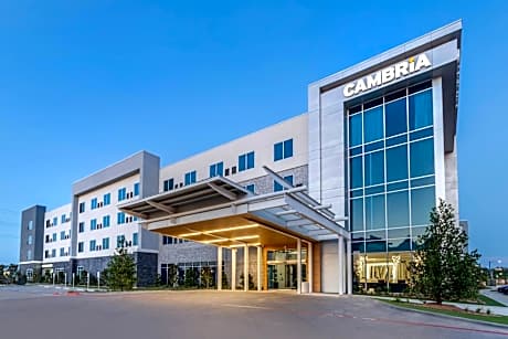 Cambria Hotel Waco University Riverfront