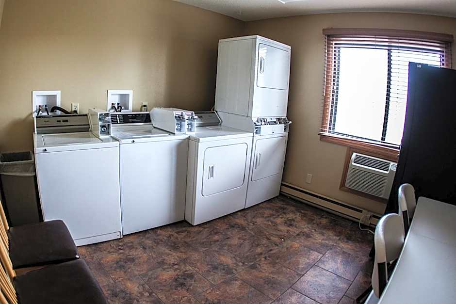 Fargo Inn and Suites