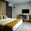 Aram Otel Business & Luxury