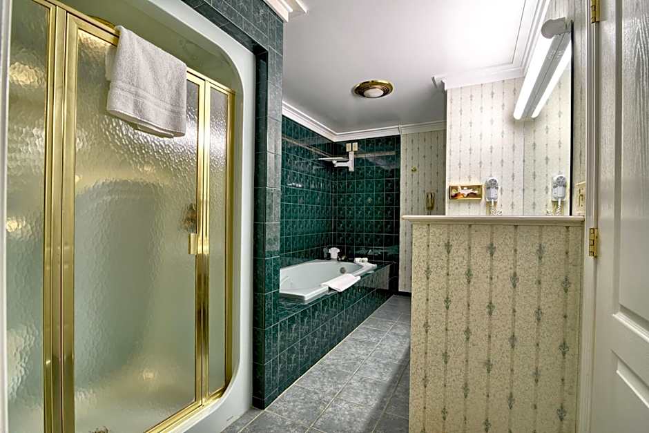 Roosevelt Inn & Suites Saratoga Springs