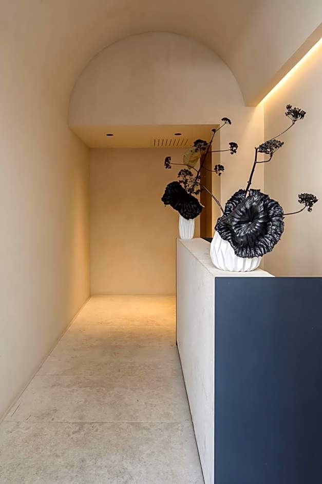 C10 Boutique Hotel