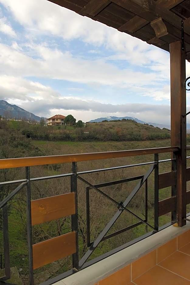 Dellas Boutique Hotel