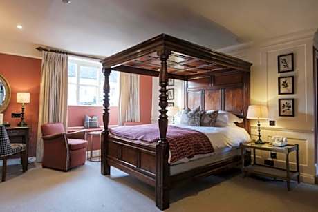 Double Room with Four Poster Bed