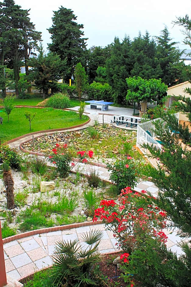 Appart'Hotel Festival Sud Aqua - Avignon TGV