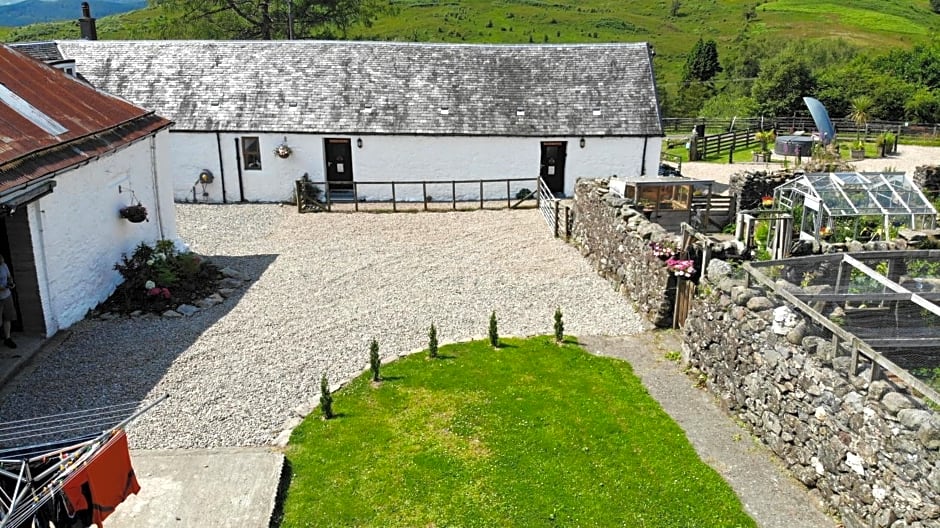 Garrison Farm with Hot Tub