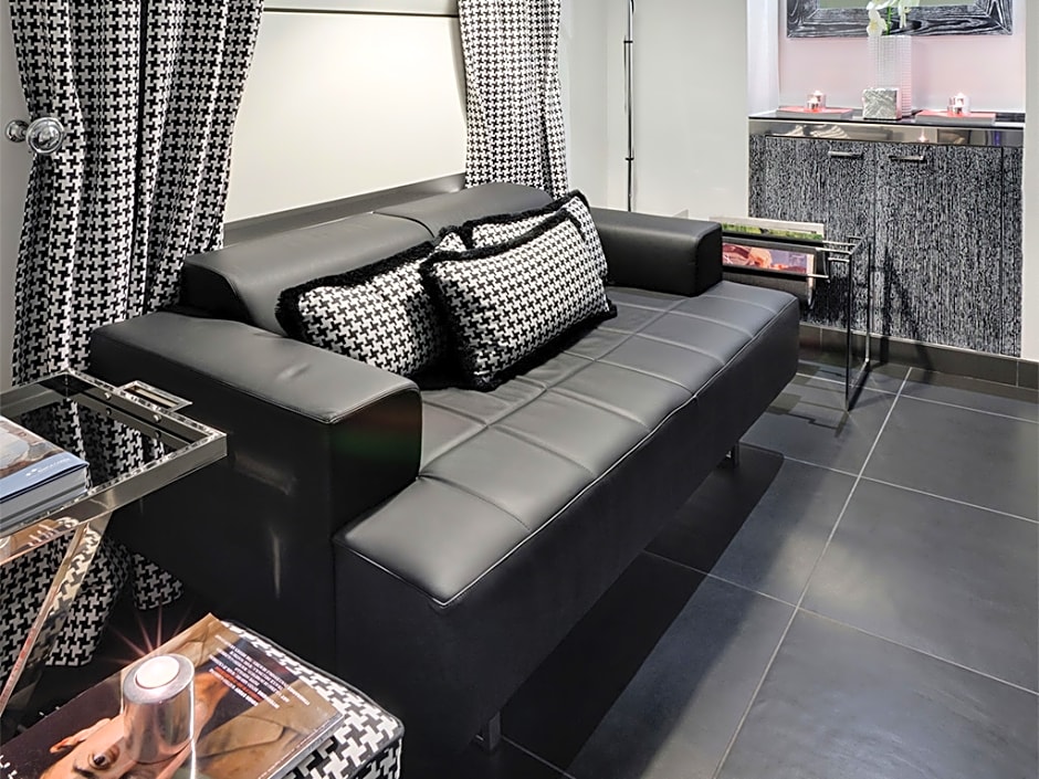 LHP Hotel Napoleon