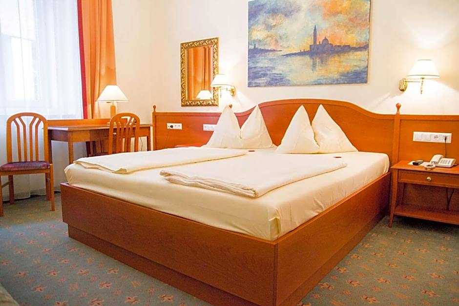 Altstadt Hotel Mosser Villach mit Parkplatz