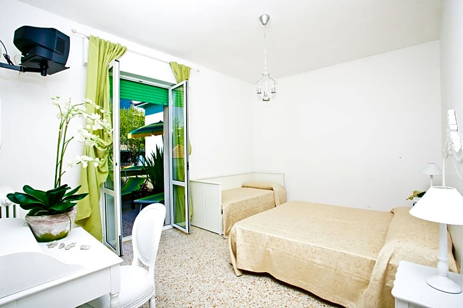 Hotel Holiday Park