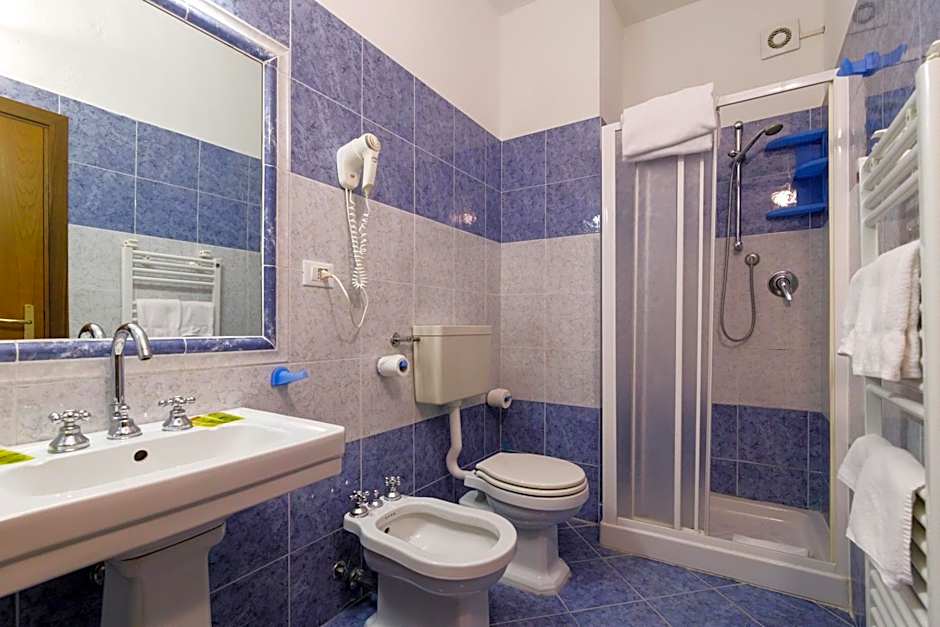 Agriturismo Villa Godenano - Pool&Restaurant