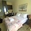 GoldenHill Studios&apartments