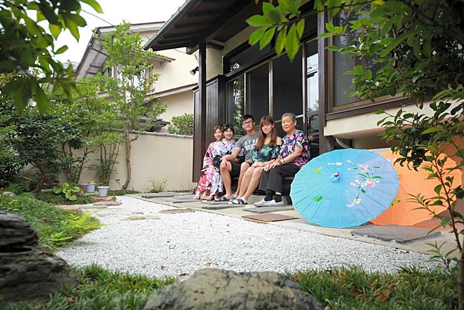 Kinkaku