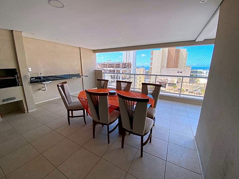 Apartamento encantador com piscina