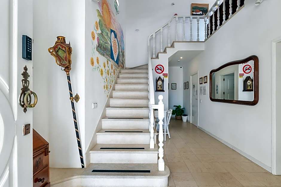 Blife Sun Hostel & Rooms