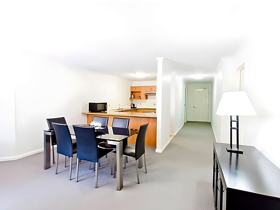 Nautilos On The Harbour