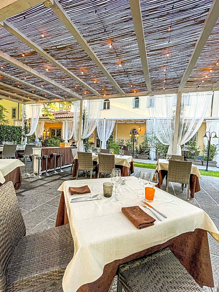 Hotel Hambros - Il Parco In Villa Banchieri