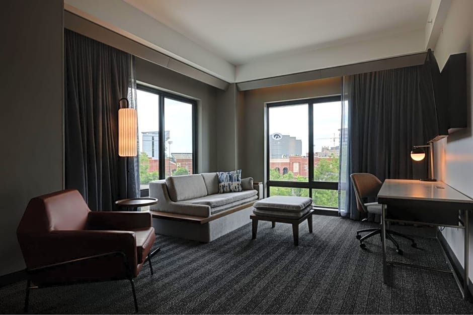 Courtyard by Marriott Iowa City University Heights