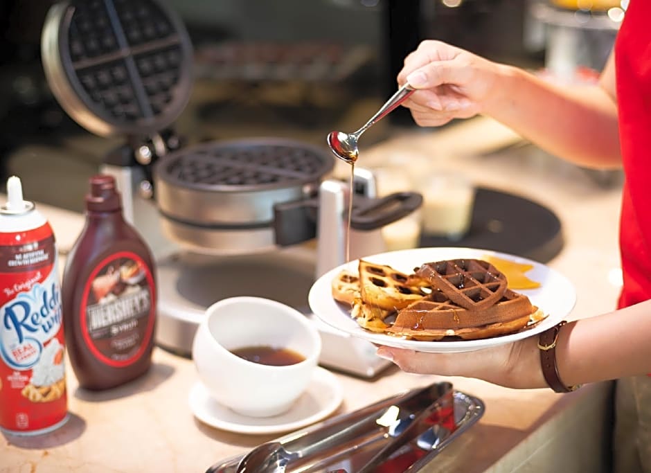 Holiday Garden Hotel SKM Park