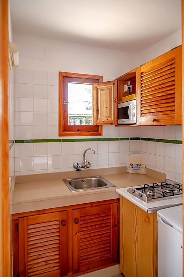 Bungalows Es Pins - Emar Hotels