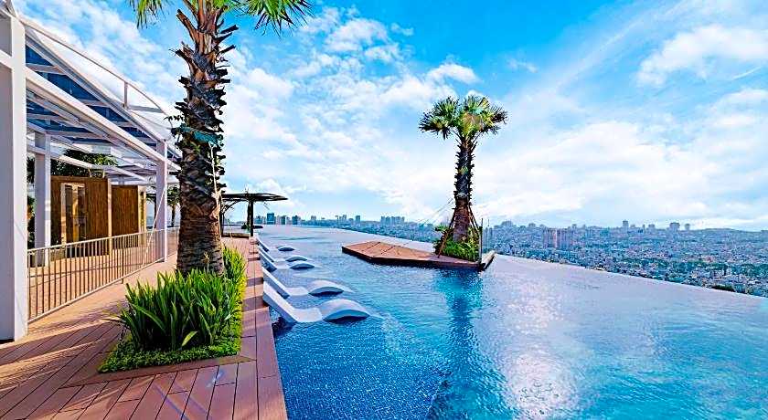 LA VELA Saigon Hotel