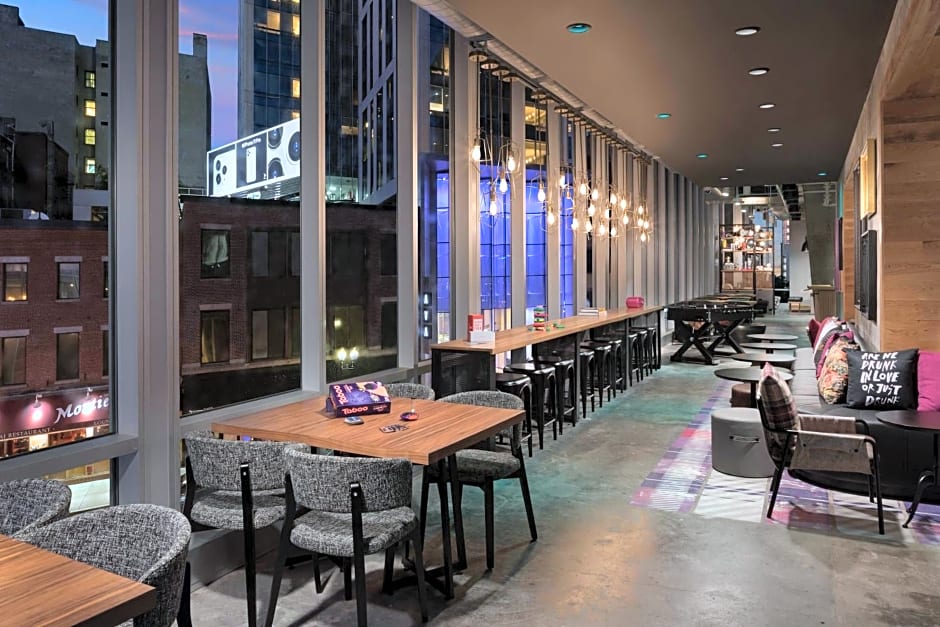 Moxy Boston Downtown