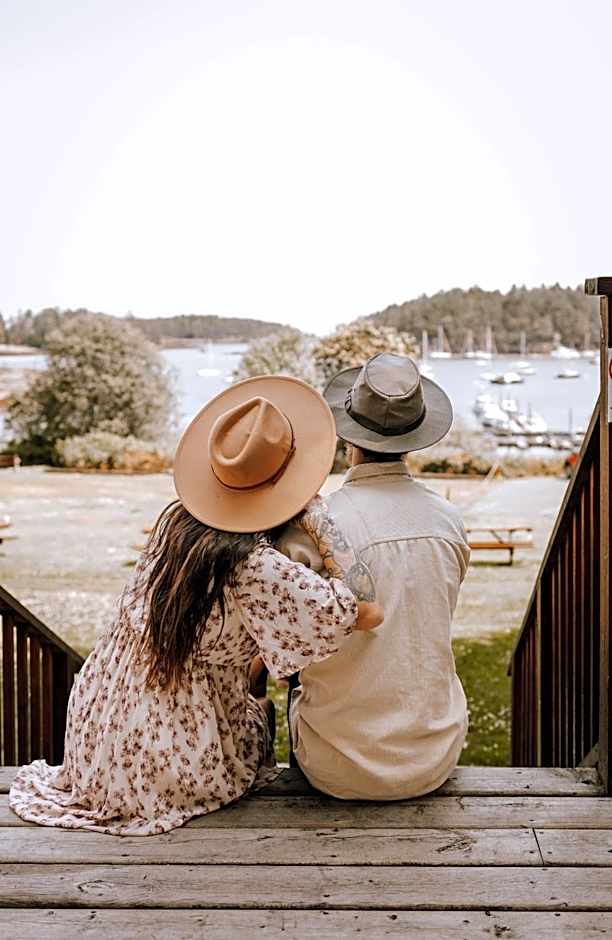 Page's Inn on Silva Bay