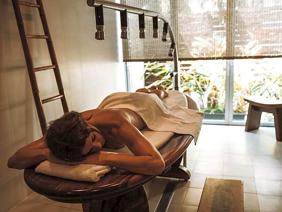 Pullman Cairns International