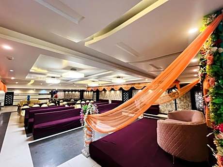 OYO Hotel Satyam Inn