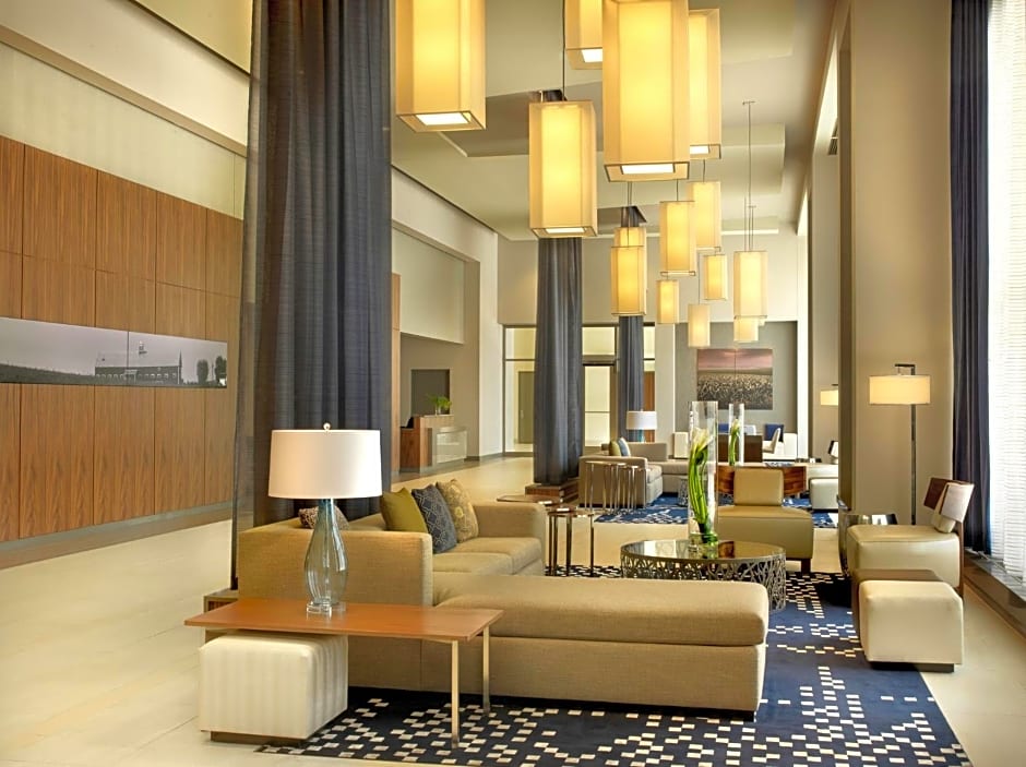 DoubleTree by Hilton Hotel Cedar Rapids Convention Complex