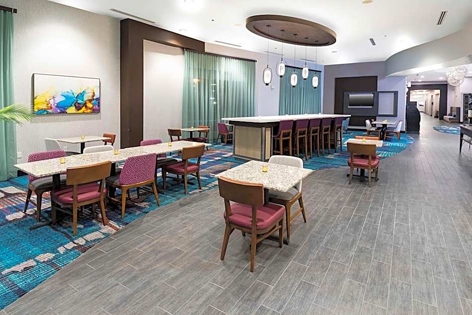 Hampton Inn By Hilton & Suites - Raleigh Downtown