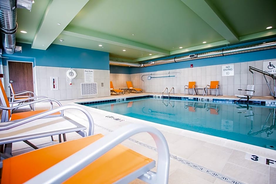 Holiday Inn Express and Suites Rehoboth Beach By IHG