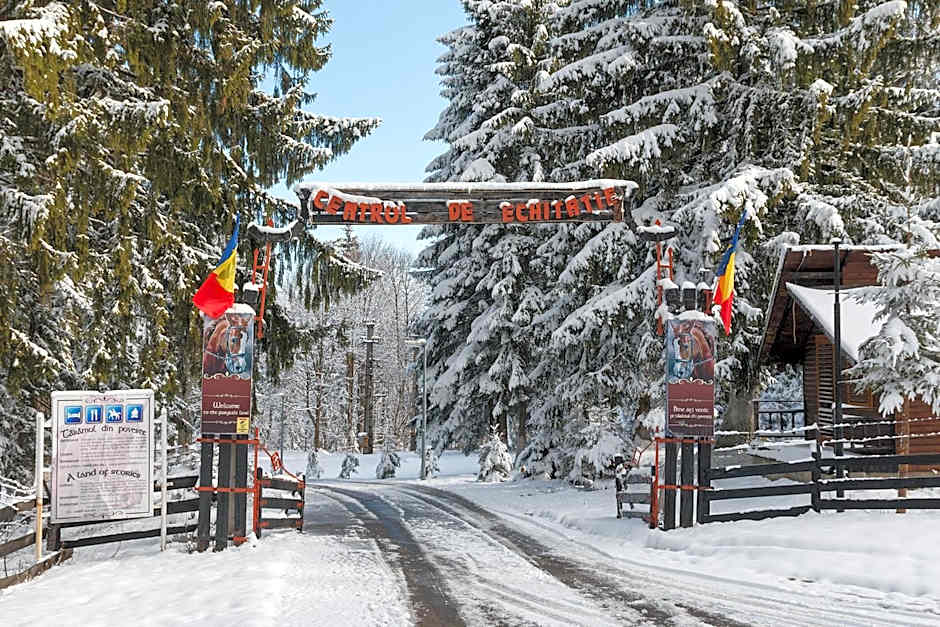 Centrul de Echitatie Poiana Brasov
