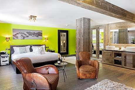 Deluxe Double or Twin Room