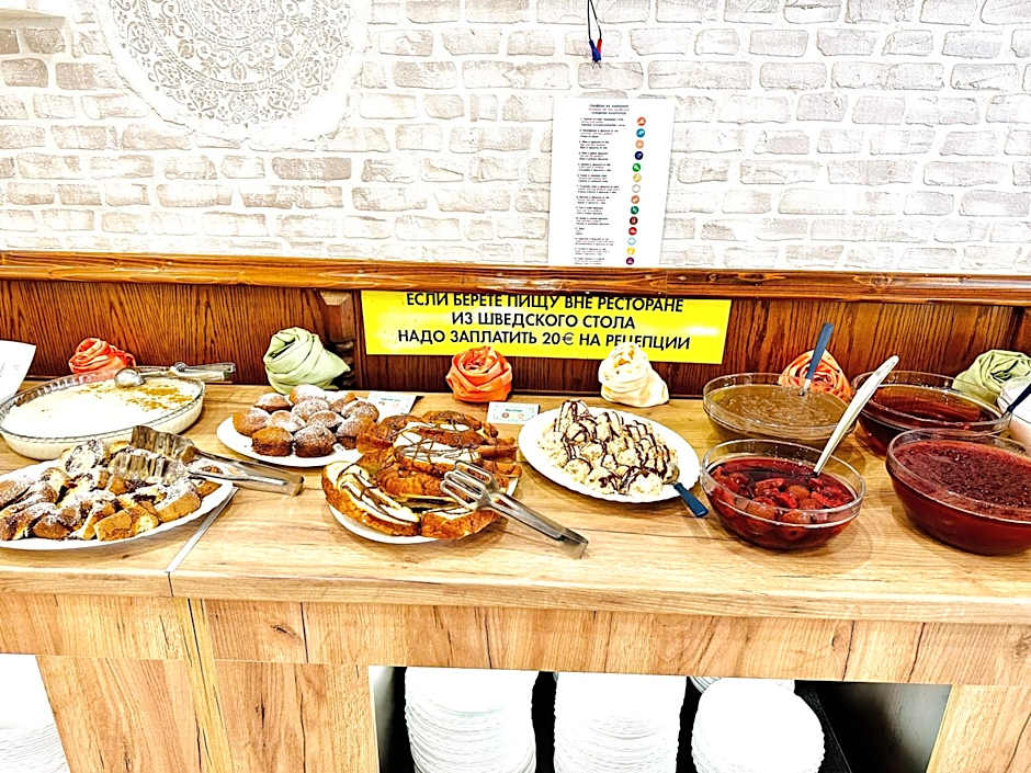 Sunny Day Club Hotel