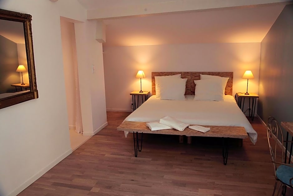 Le Clos du Théron, chambre d'hôte
