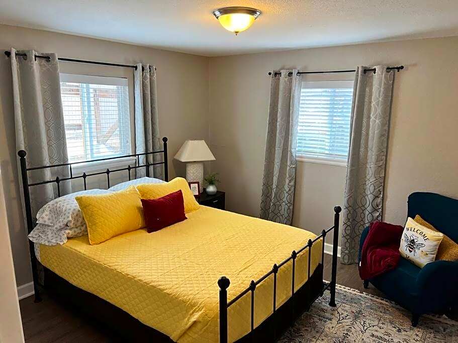 Spacious Westminster 2bd/1ba