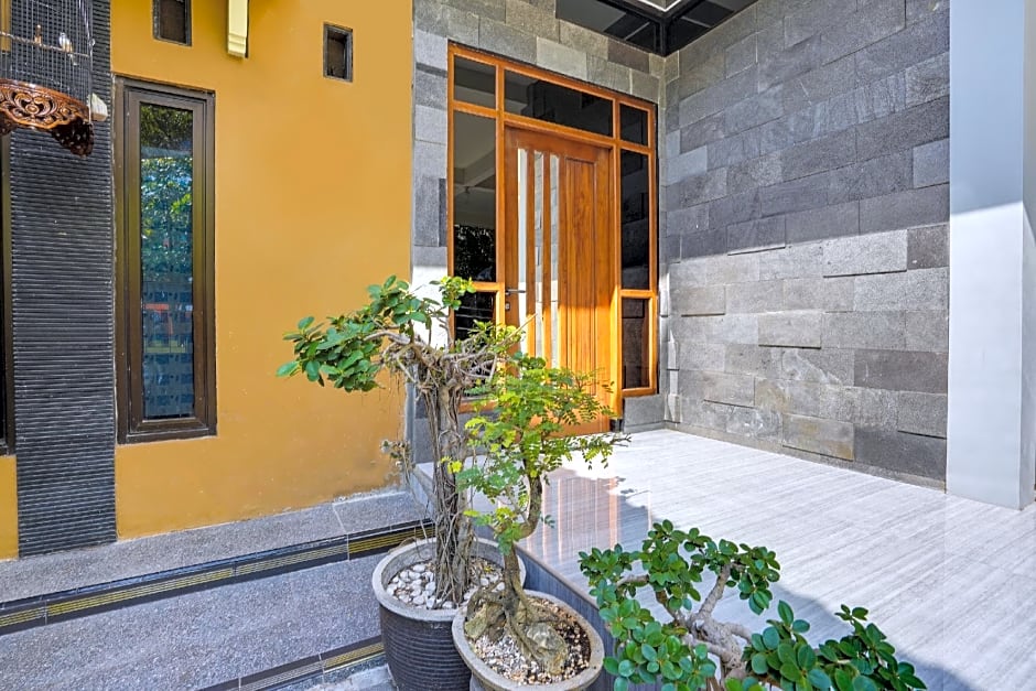 Hotel O Rumah Kost Gresik Syariah