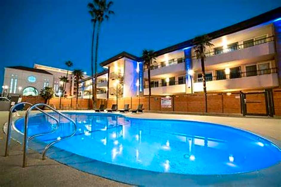 Studio 6 Suites Santa Ana, CA