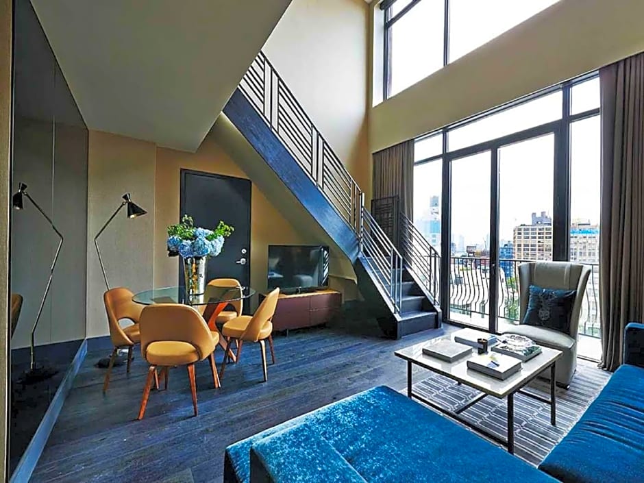 SIXTY SoHo