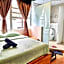 Snooze Too Hotel