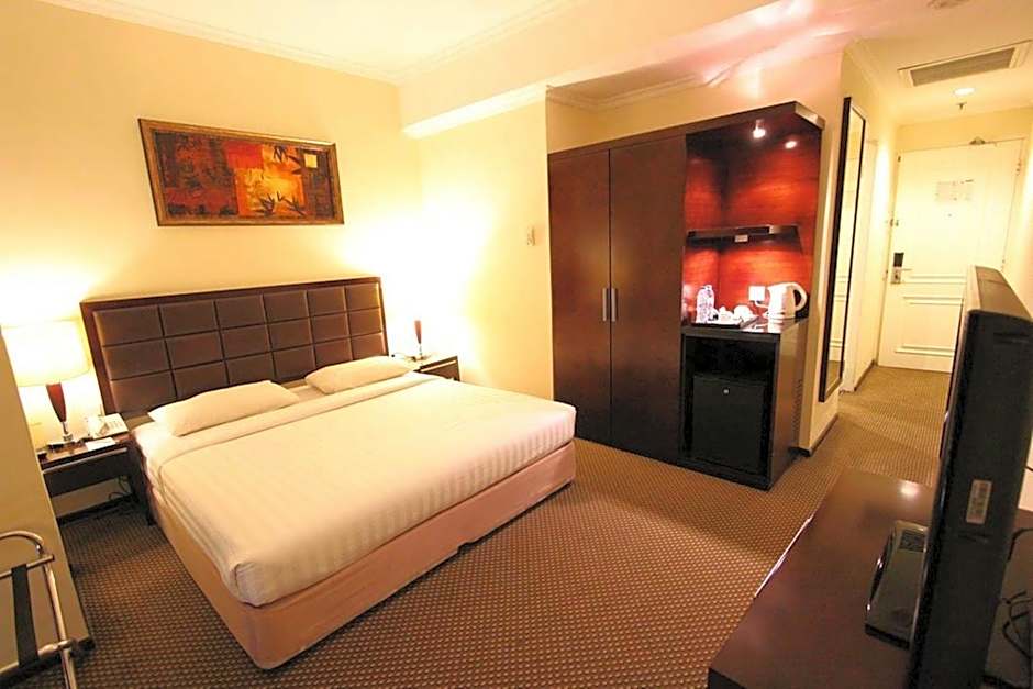 Harmoni One Convention Hotel & Service Apartments