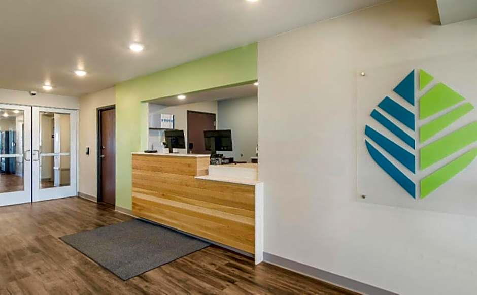 WoodSpring Suites Denver Commerce City