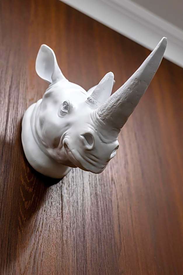 Forrest Apartments & Hostel