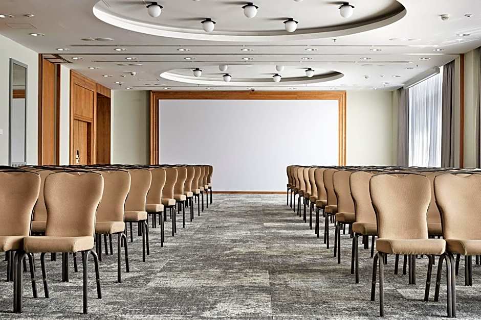 Sheraton Poznan Hotel