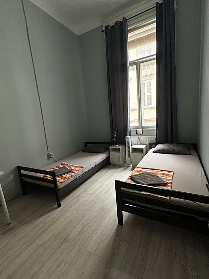 Boomerang Hostel