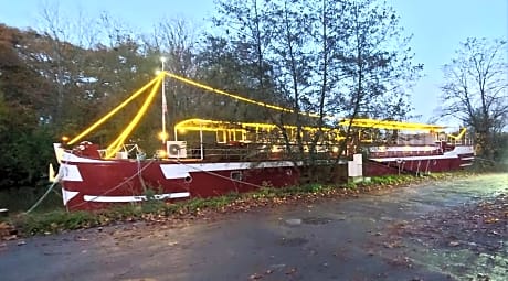 péniche Ino Lefkothea II chambre d'hôtes