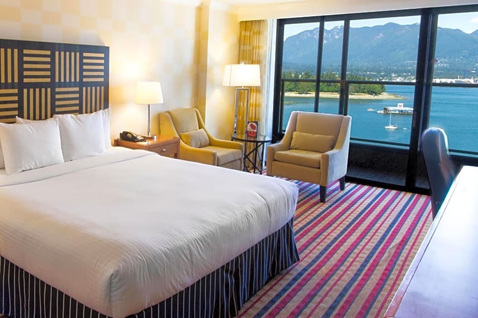 Pinnacle Hotel Harbourfront