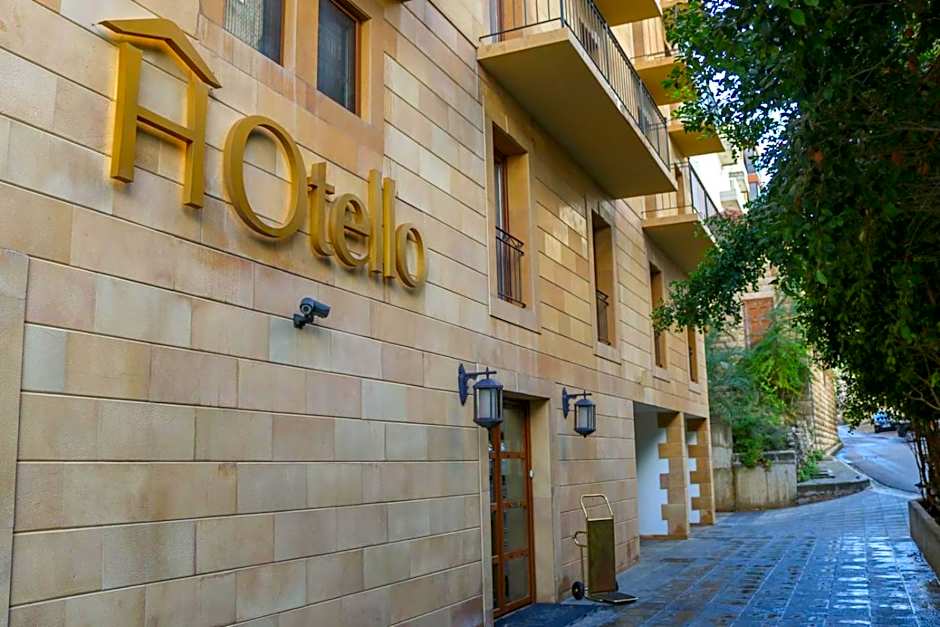 HOtello guest suites