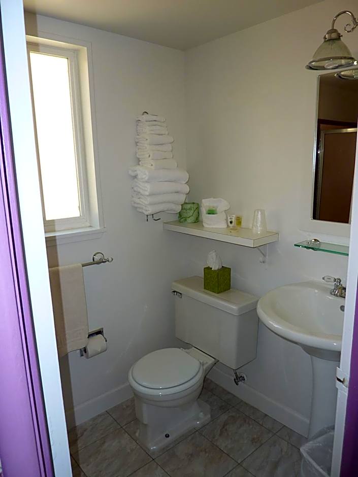 Sugarloaf Mountain Motel