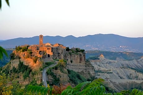 Corte della Maestà Antica Residenza